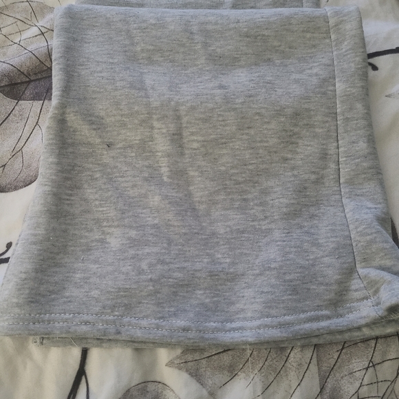 NWOT. Sweat pants - Picture 3 of 4